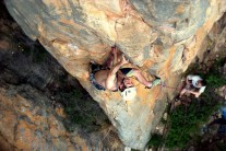 bootiful techy climbing on Yesterdays Rooster, upper yesterday gulley, arapiles.
