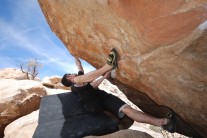 Not so thin lizzy. A rare indoor style boulder problem in the heart of the Joshua tree.