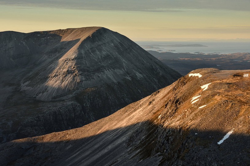 Arkle at dawn from Foinaven  © James Roddie