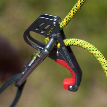 Assisted Breaking Belay Device Review - Mammut Smart  © UKC Gear