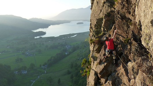 evening climb Troutdale pinnacle  © topcat65