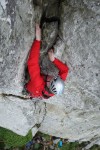 Entering the crux groove on Tension, at this moment you feel you are on road to nowhere, but there are good holds above!