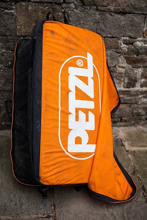 Petzl Alto Unwrapping - Phase 2  © UKC Gear