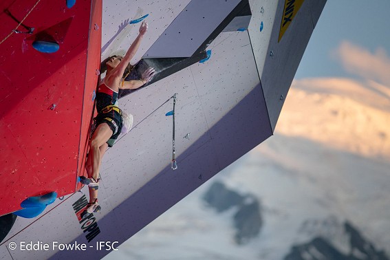 Jain Kim on the tricky headwall during the Chamonix Lead World Cup final 2018.  © Eddie Fowke/IFSC