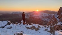 Wild camp sunrise in Snowdonia