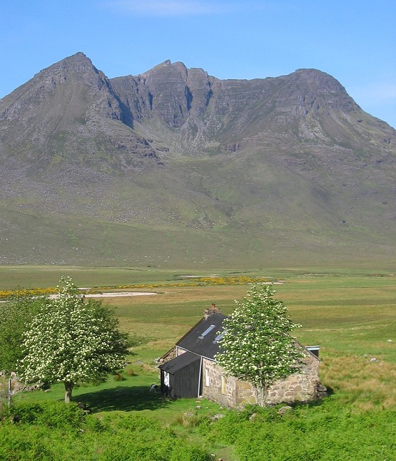 You can't beat a decent bothy  © Andy Ravenhill