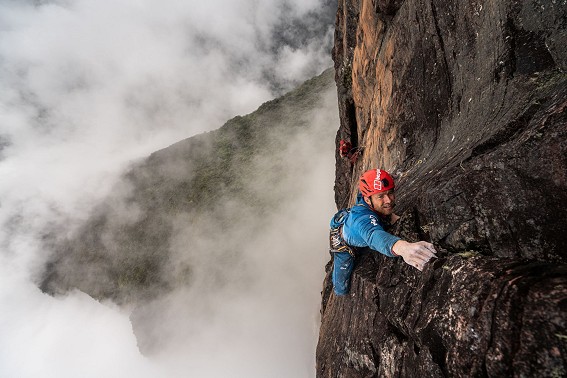 Leo Houlding - Speakers from the Edge  © Coldhouse
