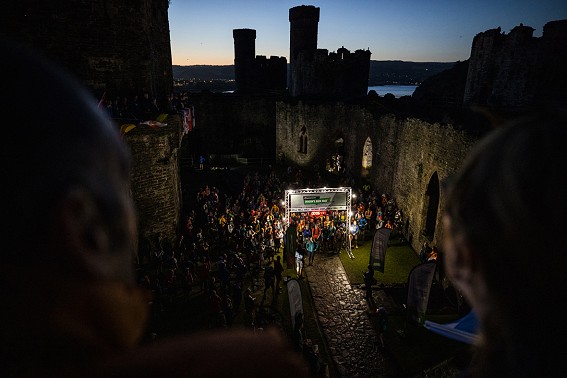 The start of the 2022 Montane Dragon's Back Race   © No Limits Photography