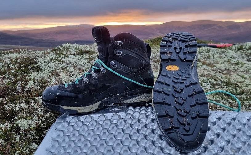 Protective rand, down-to-toe lacing, and a decent all-terrain sole  © Sarah Jane Douglas