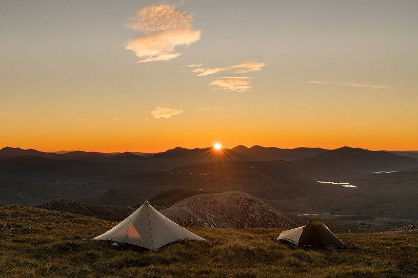 3am, and a midsummer sunrise over the Fannichs from the summit ridge of Beinn Liath Mhòr  © David Lintern
