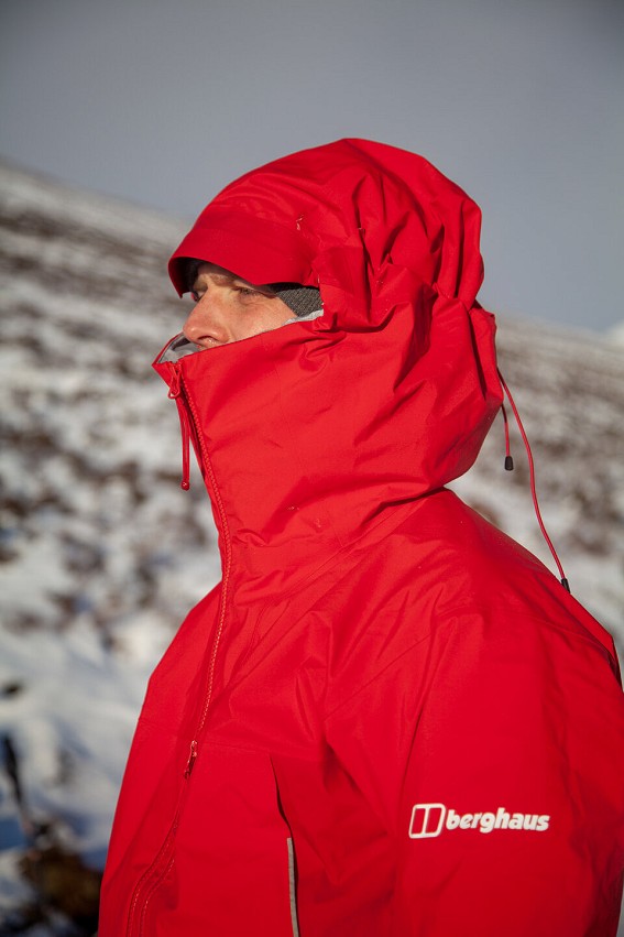 Hood a bit too large without a helmet on  © UKC Gear