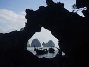 Phra Nang Islands through boat wreck, ton sai